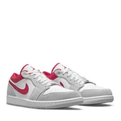 Jordan 1 Low Light Smoke Grey Gym Red -Shoe Discounts Store 163617593412165SDNC9L029A4KYEQX83 620x 3ed69258 1a41 44c4 9a71 301486370716