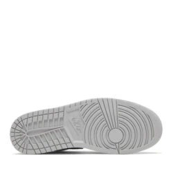 Jordan 1 High 'Stage Haze' -Shoe Discounts Store 1655817329964816C5K6GQRBPZ241H0MF 620x 84058869 3aad 40b2 9121 afd04f49b326