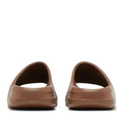 Adidas Yeezy Slide 'Flax' -Shoe Discounts Store 1661923856523AJ8DK5RPBTQDDQ6R04Z4 620x 51799f0a 238b 49ec 9a62 44b80b388153