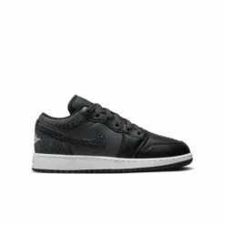 Jordan 1 Low SE Noir